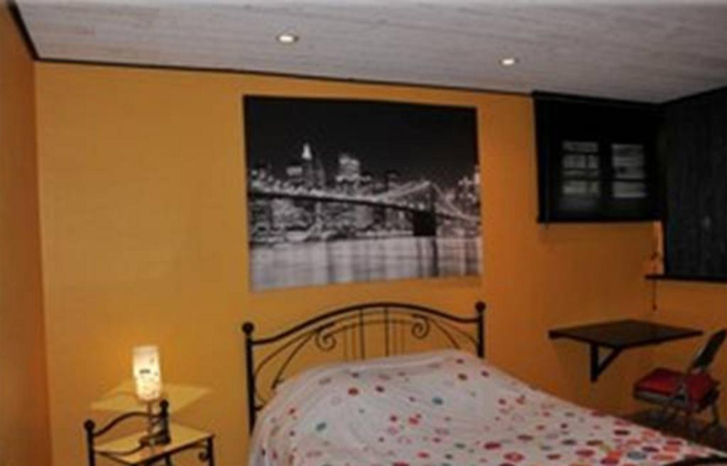 Chambre D'Hotes Le Cypres Bleu Roussillon  Pokoj fotografie